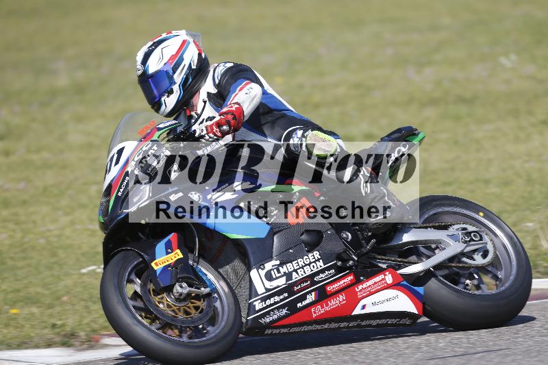 /10 20.04.2026  Pluess Moto Sport ADR/Freies Fahren/411